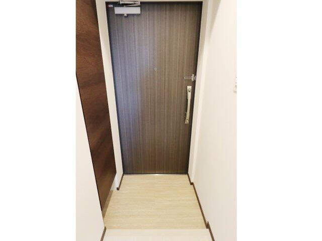 ジェノヴィア青砥スカイガーデンの玄関