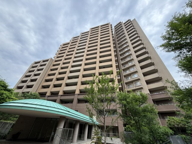 ニューライズシティ東京ベイハイラアイズの外観