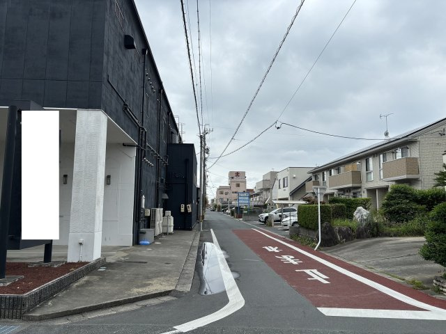 豊橋市藤沢町店子付き店舗の周辺|北側前面道路