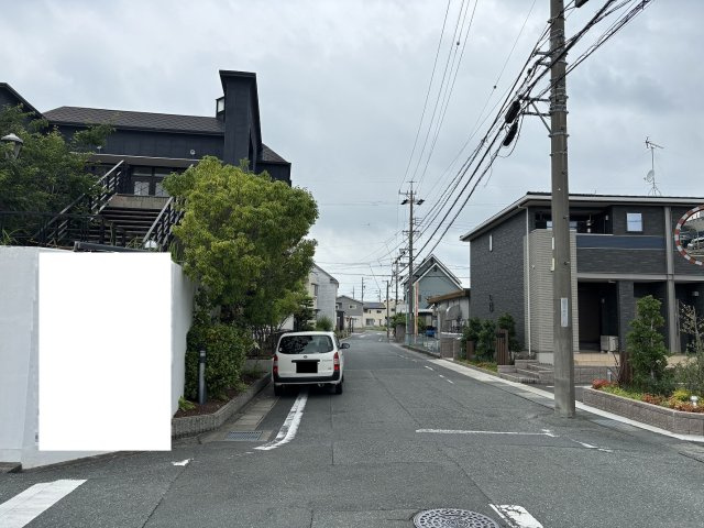 豊橋市藤沢町店子付き店舗の周辺|東側前面道路