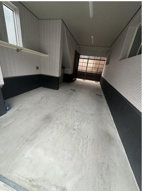 近江八幡市安土町東老蘇の店舗事務所の駐車場