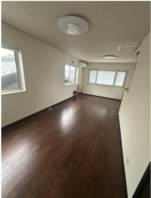 近江八幡市安土町東老蘇の店舗事務所の内装