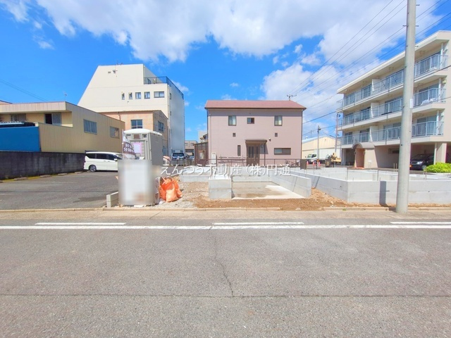 メルディア露橋の前面道路含む現地写真