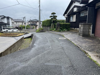 【前面道路含む現地写真】