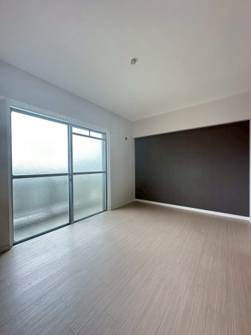 三和第5マンションの洋室