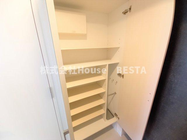 エスプレイス神戸フォルムスクエアの収納