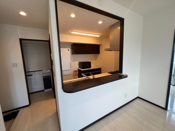 プレミアムコート知花の玄関