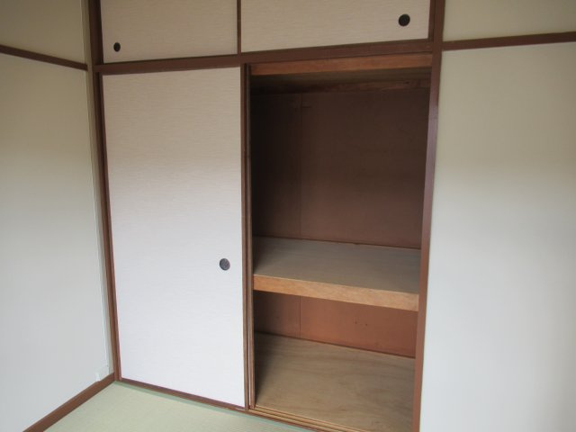 兵庫県公社　伊川谷（１）１号棟の収納|収納豊富です