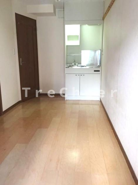 パーソナル若松町の居間・リビング