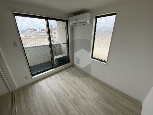 コラッジオ衣摺の寝室