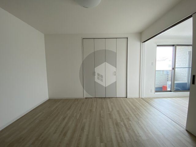 コラッジオ衣摺の洋室