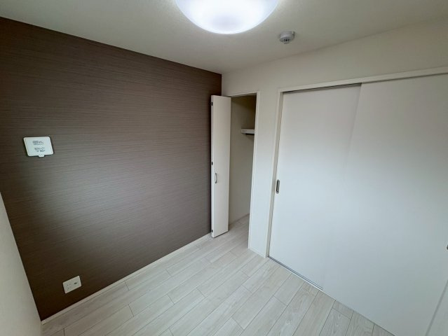 アルタイ石橋阪大前の寝室