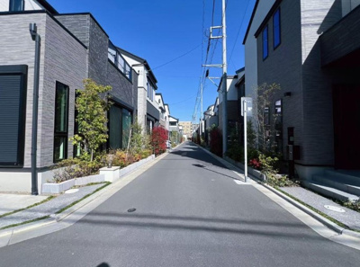 【外観】 | 所沢市美原町4丁目　令和6年築 | 前面道路