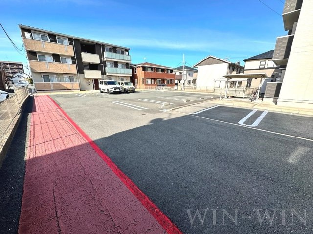 コンフォートの駐車場