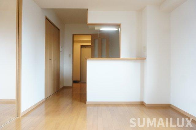 ＬＡ　ＰＡＩＳＩＢＬＥの居間・リビング