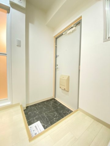 ナンノ第12号館の玄関