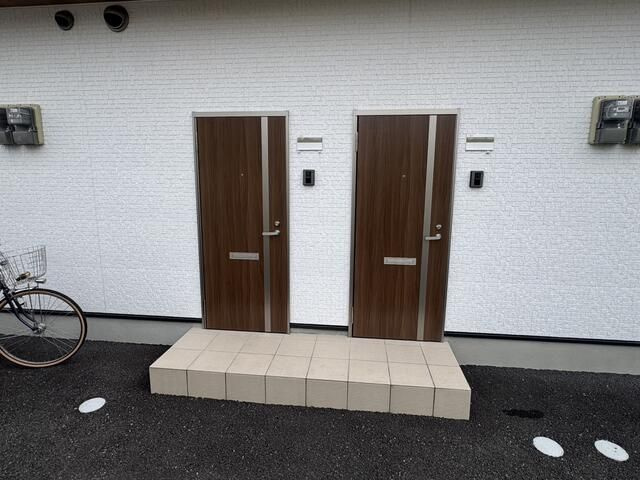 ＰＬＳ　ＴＯＭＩＮＡＧＡ（ピーエルエス　トミナガ）