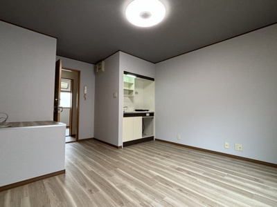 【居間・リビング】 | 南山貸家