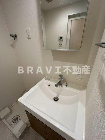 ドゥーエ立売堀　BRAVI不動産の独立洗面台|【ドゥーエ立売堀】朝の身支度には欠かせない独立洗面化粧台