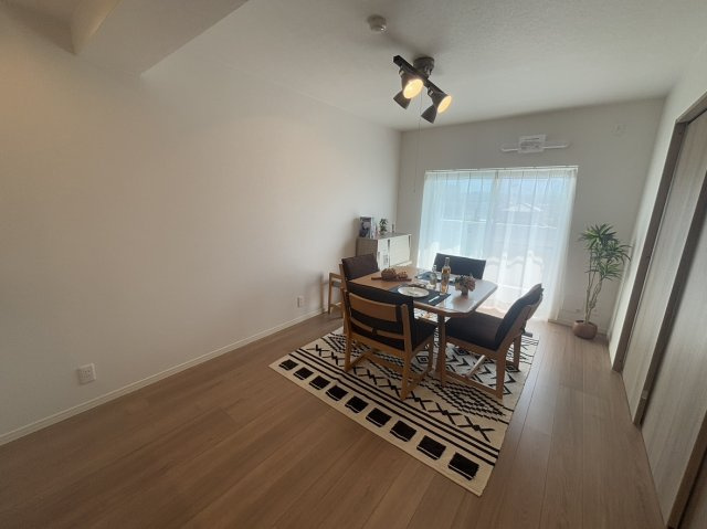 【居間・リビング】エルパーク西京・大原野 