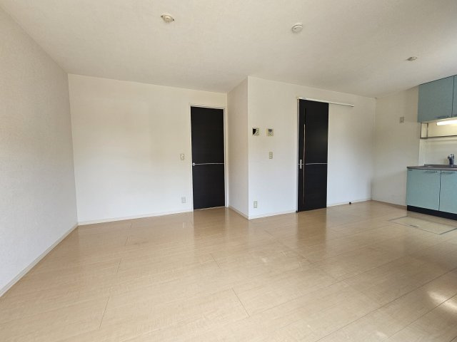 リビングタウン魚住　B棟の居間・リビング