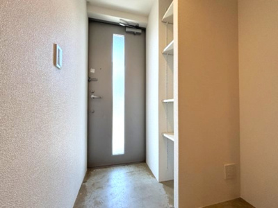 【玄関】 | ピース・スクエア住吉 B棟