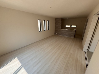 【居間・リビング】 | リーブルガーデン．Ｓ　行田城西第２　 | ５号棟現地リビング（2025年08月24日）撮影
