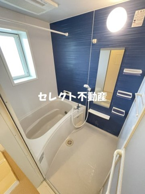 【浴室】 | シャトレー　ポワリエ　Ａ | 【シャトレー　ポワリエ　Ａ】コンパクトで使いやすいお風呂です