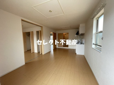 【内装】 | シャトレー　ポワリエ　Ａ | 【シャトレー　ポワリエ　Ａ】小物を収納するのに便利です