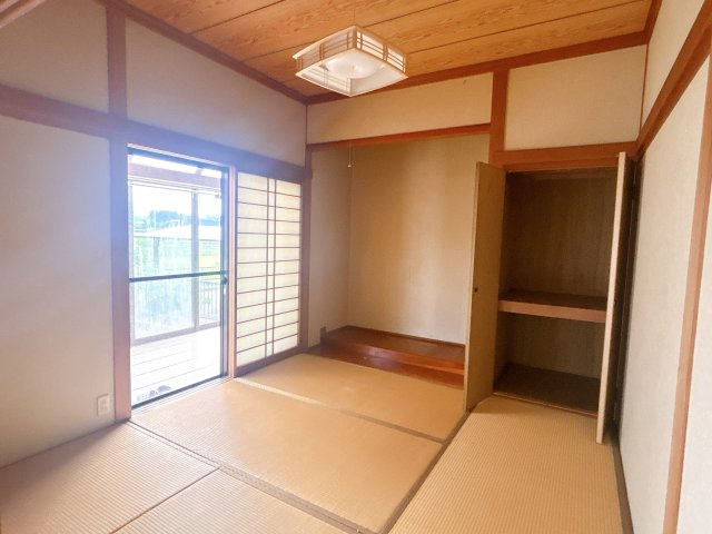 えびの市大字原田の中古一戸建の和室