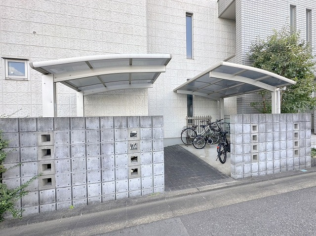 メゾンボヌールのその他共用部分|★敷地内駐輪場★