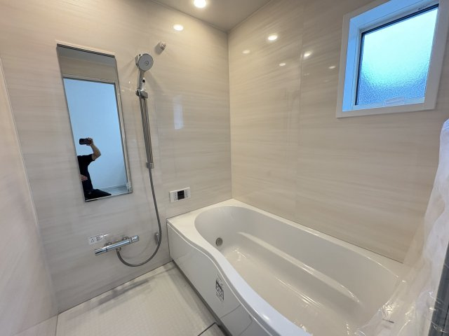 神戸市垂水区つつじが丘6丁目戸建の浴室
