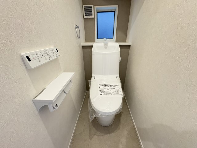 神戸市垂水区つつじが丘6丁目新築戸建のトイレ