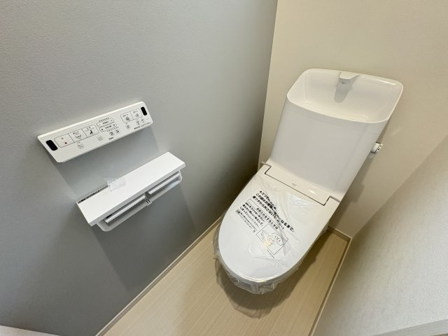 神戸市垂水区つつじが丘6丁目新築戸建のトイレ