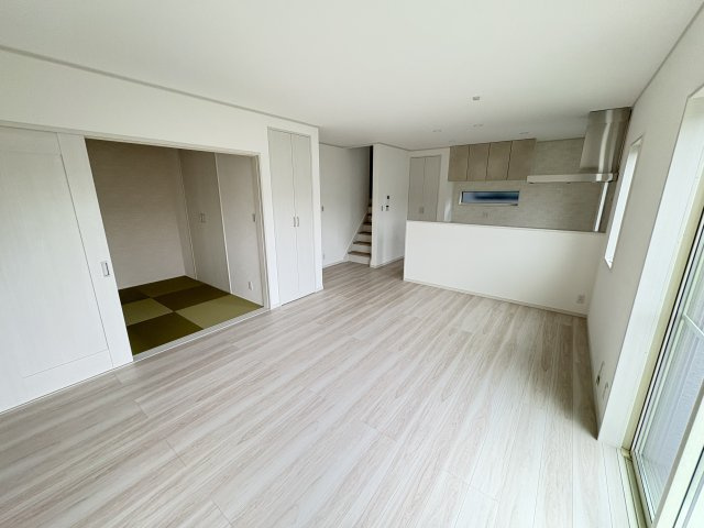 神戸市垂水区つつじが丘6丁目新築戸建の居間・リビング