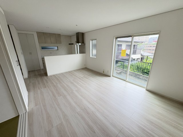 神戸市垂水区つつじが丘6丁目新築戸建の居間・リビング