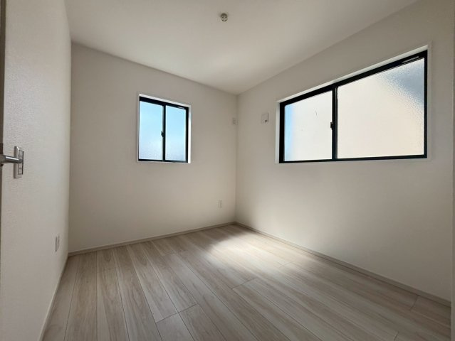 三郷市　中央5丁目　新築戸建　全1棟の洋室|コンパクトで使いやすい洋室です