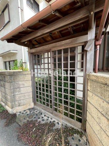 秋月戸建のエントランス