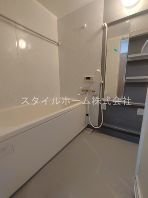 【浴室】 | ニューラフィーネ | 別部屋写真です。