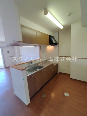 【キッチン】 | ニューラフィーネ | 別部屋写真です。