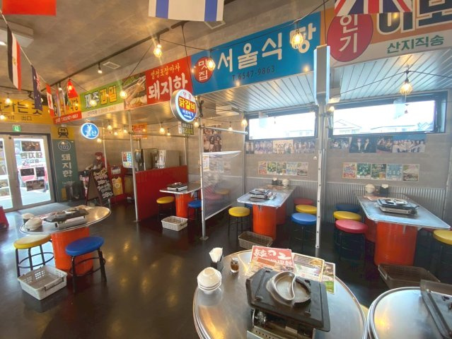 東大友町並木側貸店舗の内装