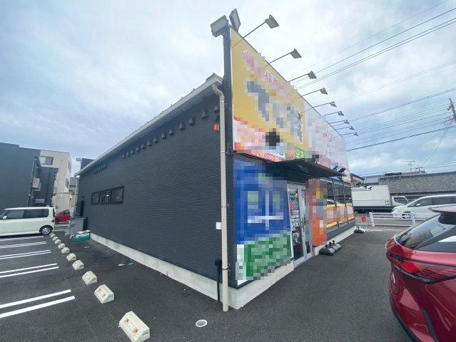 東大友町並木側貸店舗の外観