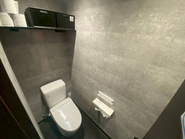 東大友町並木側貸店舗のトイレ
