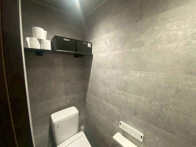 東大友町並木側貸店舗のトイレ