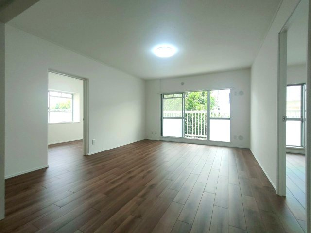 三郷早稲田団地3-23-2号棟