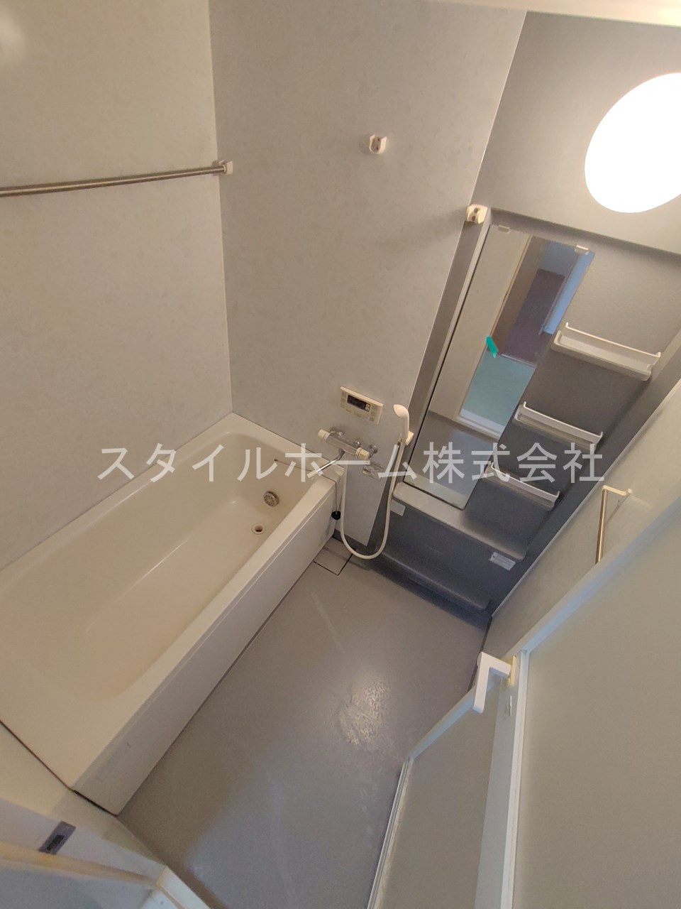 ニューラフィーネの浴室|別部屋写真です。