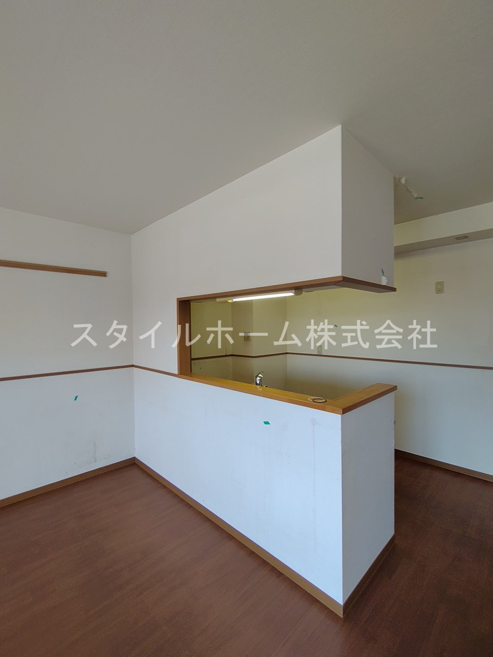 ニューラフィーネの内装|別部屋写真です。