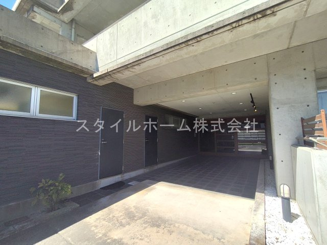 ニューラフィーネのエントランス