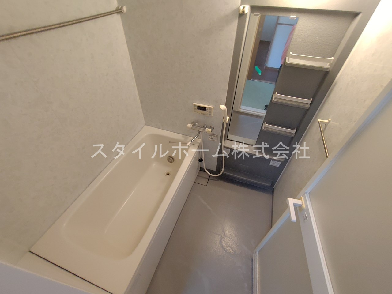 ニューラフィーネの浴室|別部屋写真です。