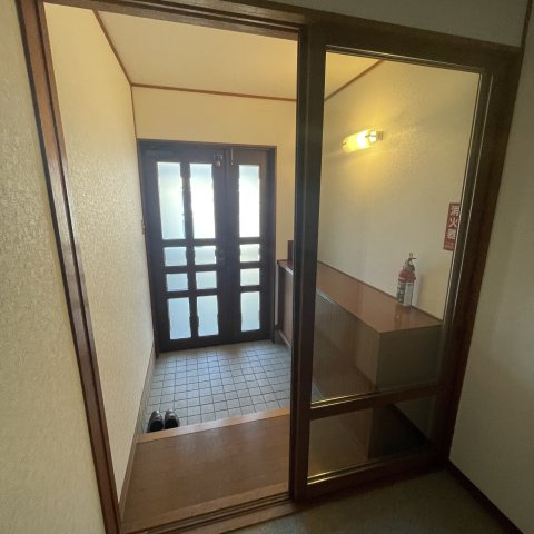 健康マンションの玄関